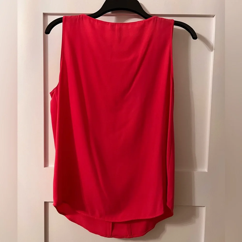 Hot pink sleeveless top - Picture 3 of 5